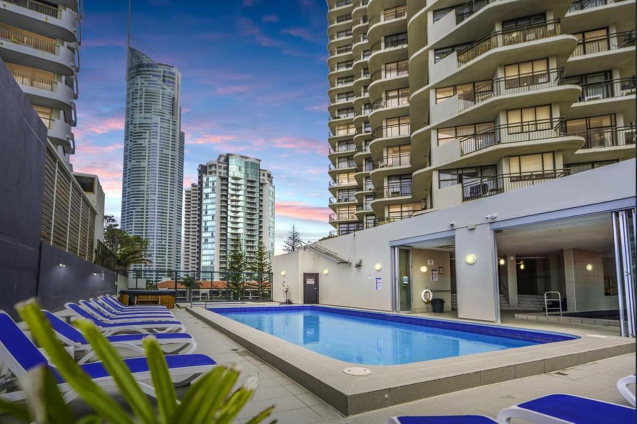 Beachside Apartment In The Heart Of Surfers Paradise - Free Parking Gold Coast Exterior foto